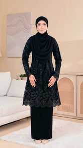 Kurung Aleeya